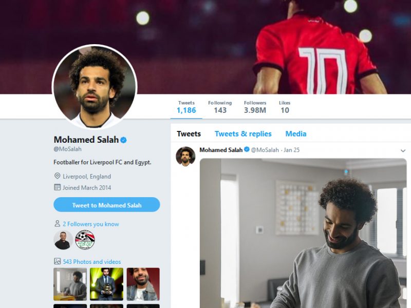 محمد صلاح يعود إلى تويتر ويستعيد متابعيه