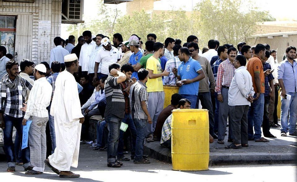 ما شروط نقل العامل من منشأة دون موافقة صاحب العمل الحالي في السعودية؟