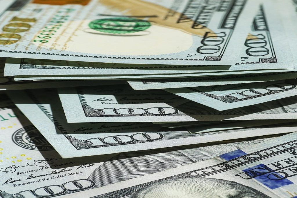 سعر الدولار في مصر اليوم الخميس 4-1-2024.. ارتفاع طفيف في السوق السوداء
