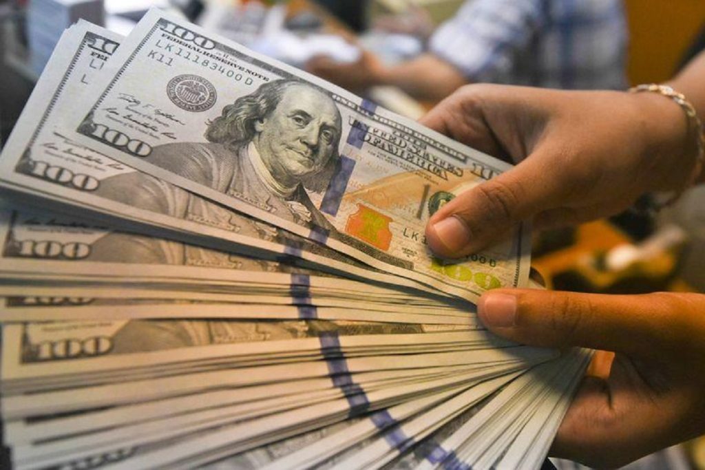 سعر الدولار في مصر اليوم السبت 6-1-2024.. السوق السوداء يترقب تعويم الجنيه