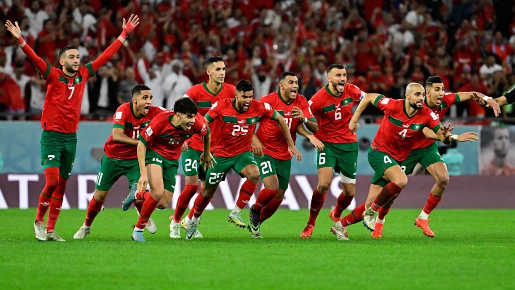 عز الدين أوناحي يسخر من منتخب مصر
