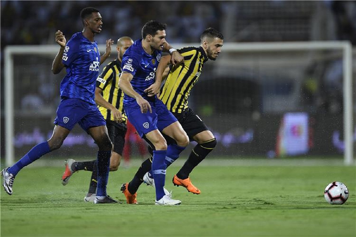 مباراة الهلال والاتحاد.. الموعد والقنوات الناقلة لكلاسيكو الدوري السعودي