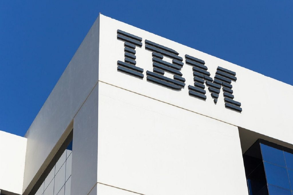 "ارفع يدك إذا كنت تريد التطوع للتسريح".. نصيحة IBM للموظفين