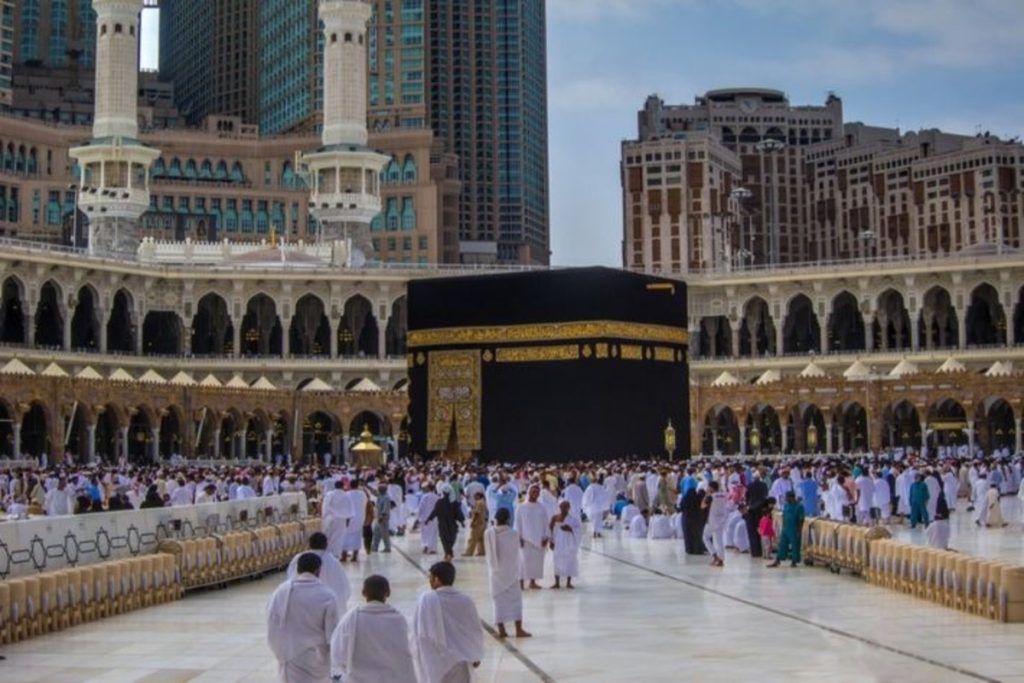 قفزة بأعداد المعتمرين في الربع الثالث لعام 2024.. 35% ارتفاعا