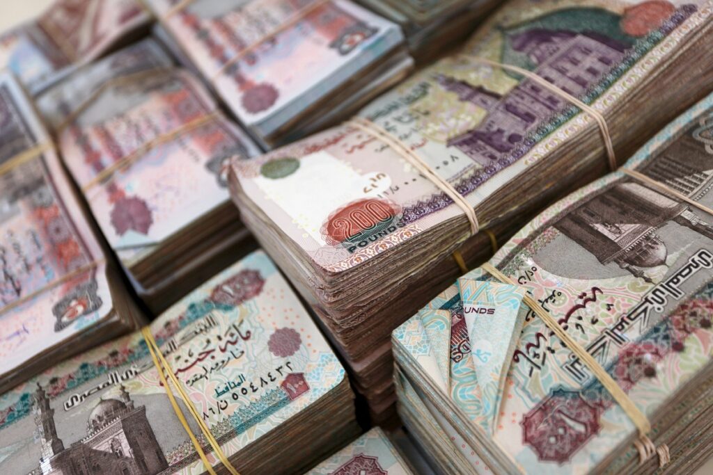 سعر الدولار في مصر اليوم الأحد 2-3-2025.. السوق السوداء تنخفض