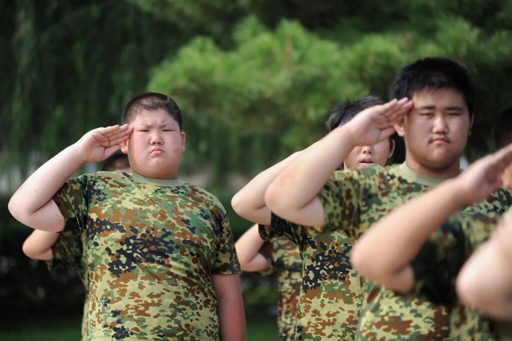 الصين تبدأ حرب "السمنة" من الفنادق.. 50% من البالغين يعانون منها