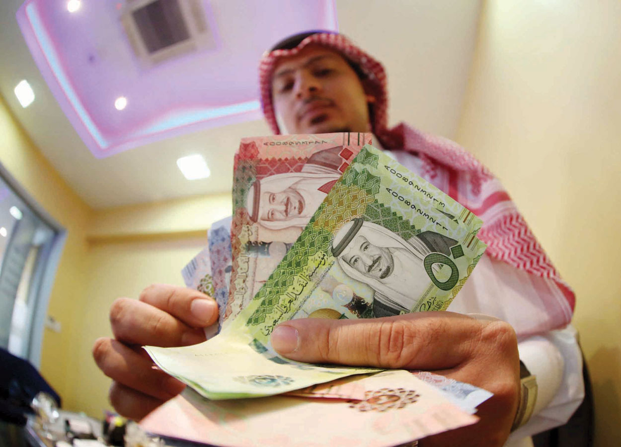 ما تفاصيل إعادة صرف العلاوة السنوية في السعودية أريبيان بزنس