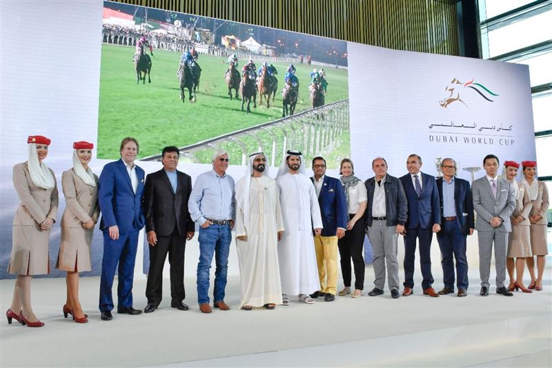 محمد بن راشد يحضر حفل قرعة كأس دبي العالمي لسباق الخيل