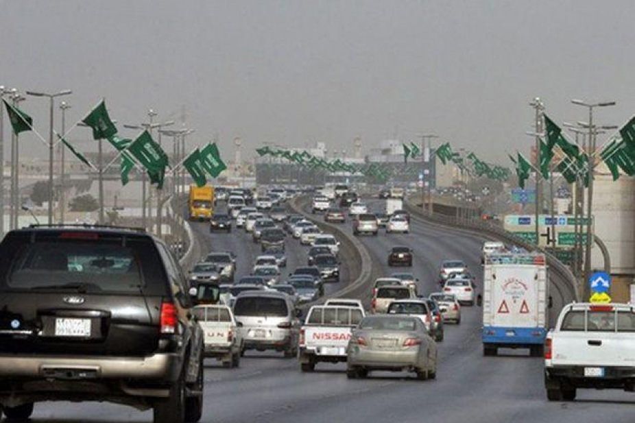 إعادة النظر في منع بيع المركبات الكبيرة للمقيمين في السعودية أريبيان بزنس