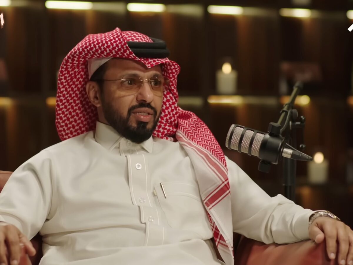 كيف خسر 3 سعوديين 93 مليون في الأسهم الأمريكية؟
