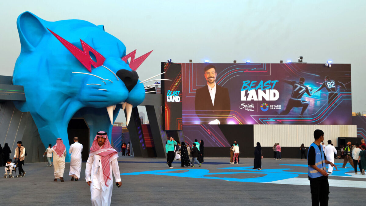 مستر بيست يطلق مدينة ملاهي في السعودية