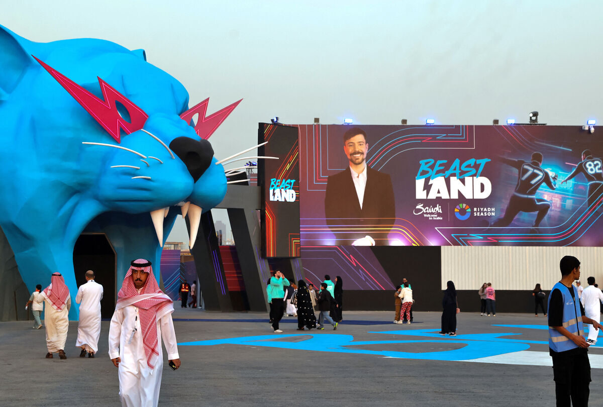 مستر بيست يطلق مدينة ملاهي في السعودية