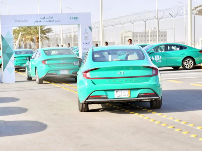 سيارات الأجرة العامة