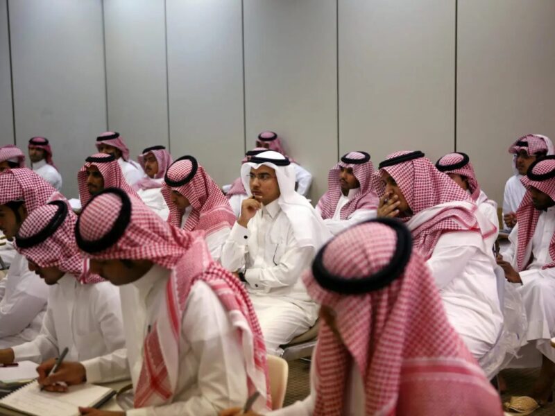 وثيقة العمل الحر إحدى مبادرات وزارة الموارد البشرية في السعودية