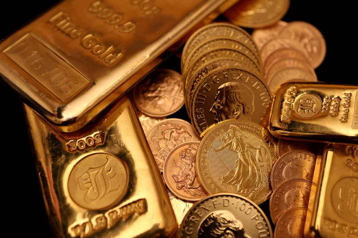 تهافت المستثمرون على أصول الملاذ الآمن في ظل تنامي التوتر بعد أن هدد ترامب بفرض رسوم جمركية إضافية على دول أوروبية - Reuters