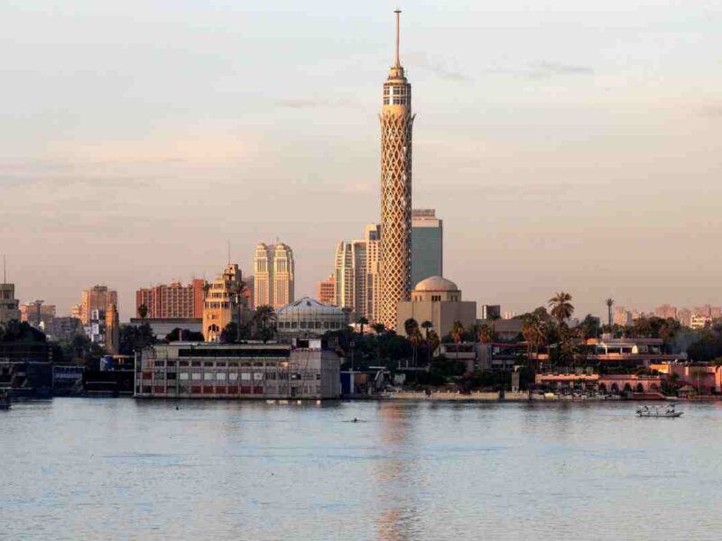 تحويلات المصريين في الخارج وصلت إلى مستوى تاريخي - Reuters