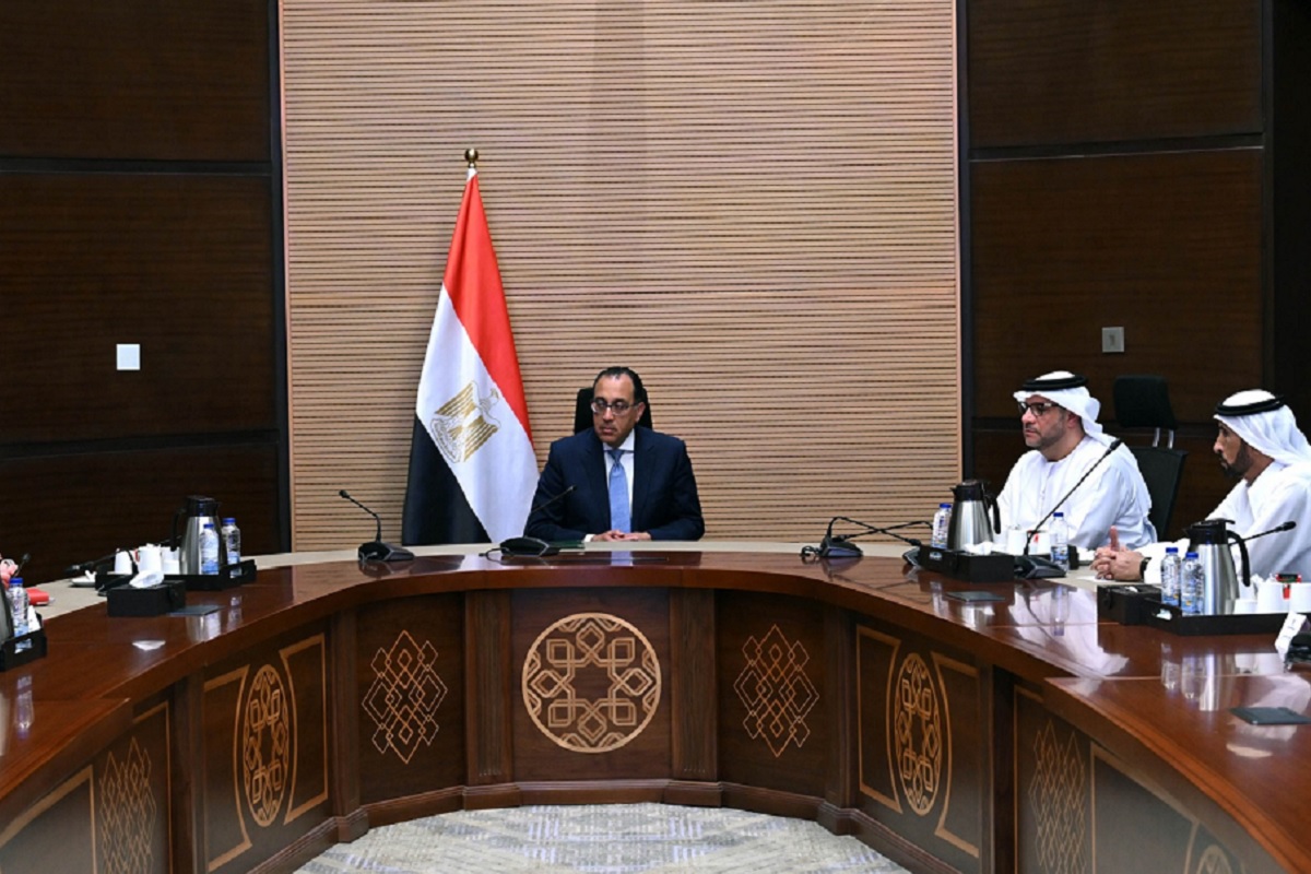 هل تطلق الإمارات ومصر منطقة حرة جديدة لإنتاج وتداول النفط؟